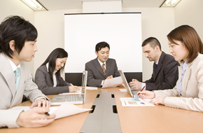 �R�~���j�P�[�V������